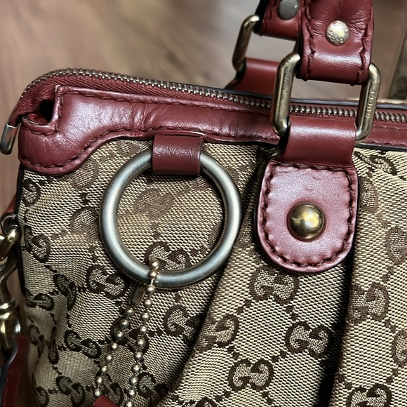 A 238 - 💯% authentic Gucci shoulder bag - Picture 7 of 16
